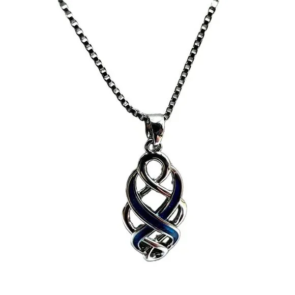 NEW Blue Interlaced Design Pendant Chain Necklace - Picture 2 of 9